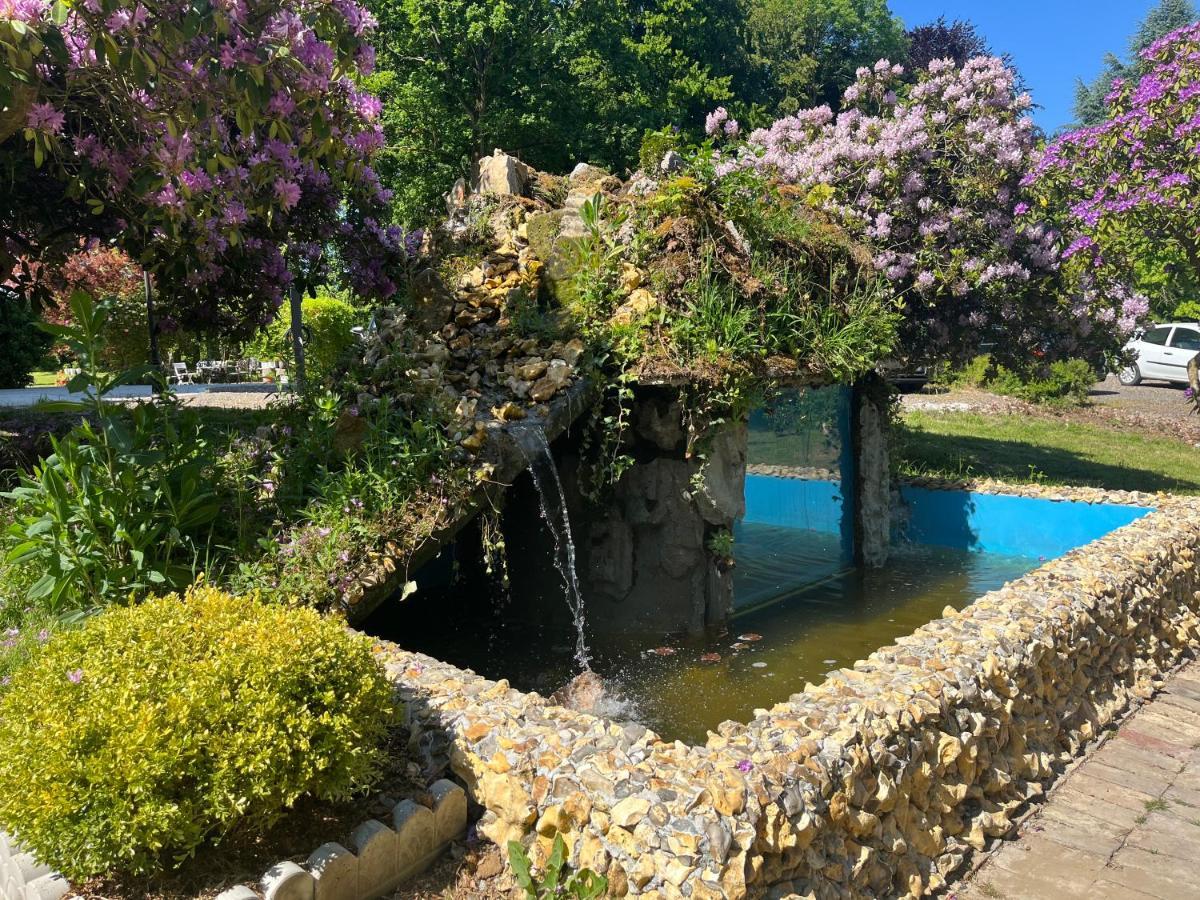 Chateau De Moliens エクステリア 写真