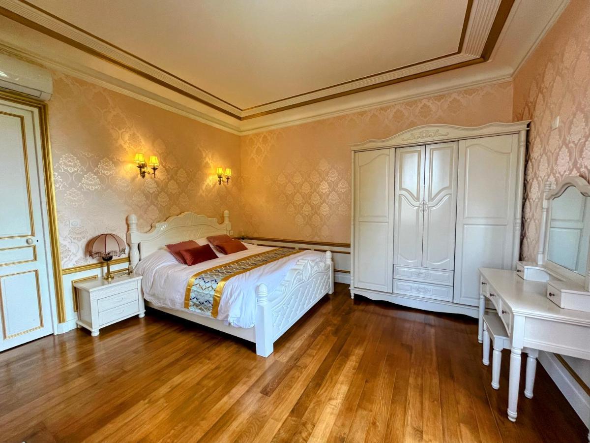 Chateau De Moliens エクステリア 写真